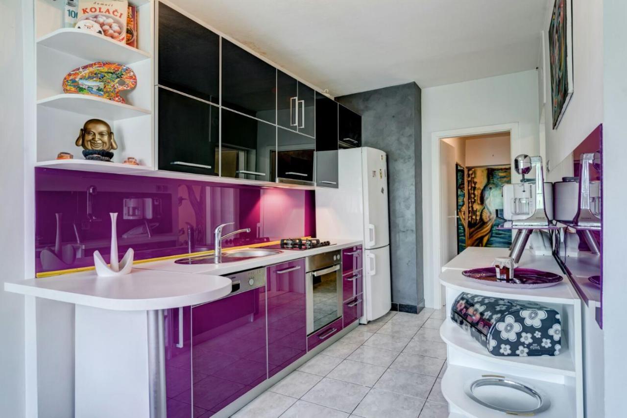 Cool Cozy Apartment Split Exterior photo